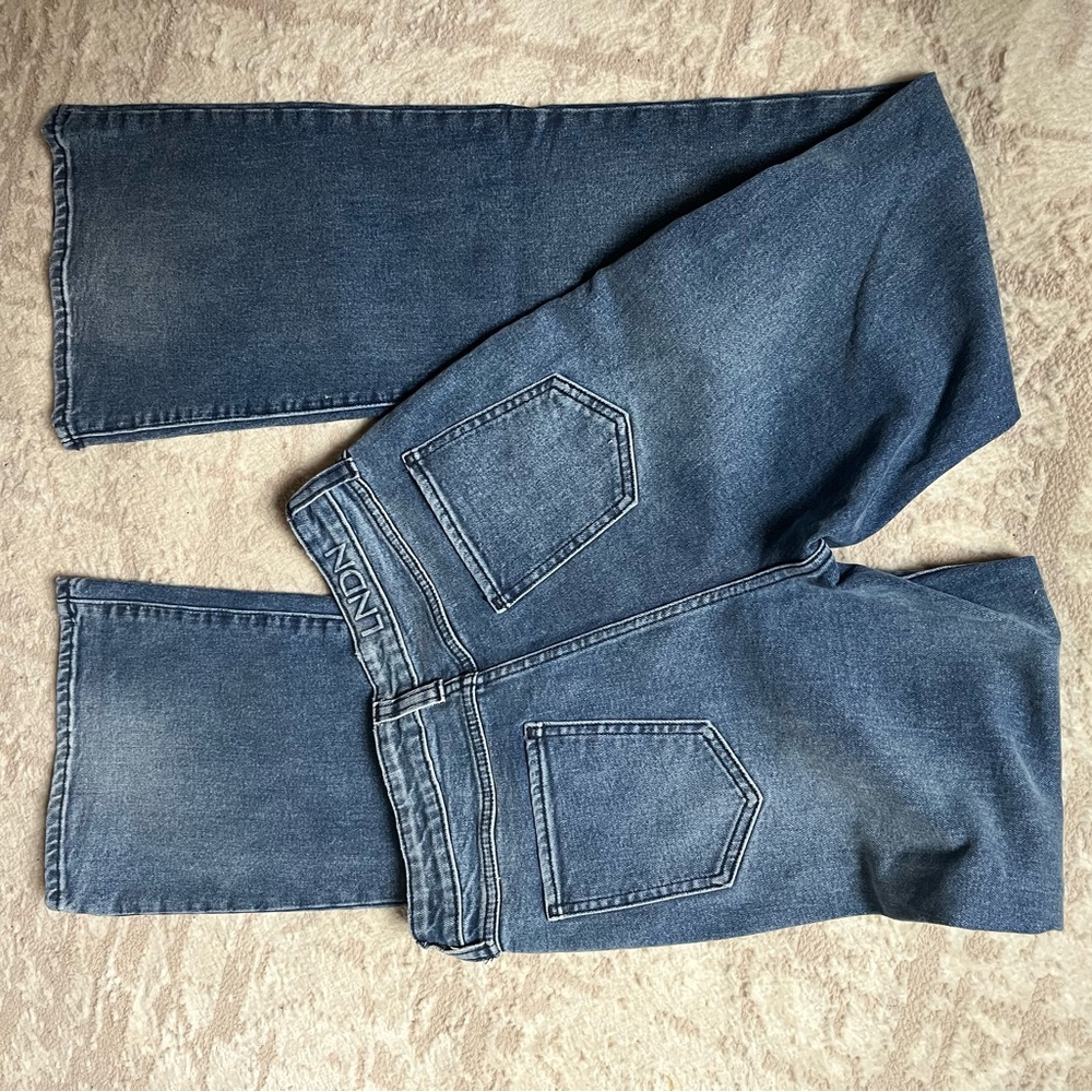 LNDN Women's Classic Blue Flare Jeans NWT 2